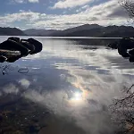 Caragh House - Lakeside Escape And Sauna Villa