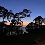Villa Caragh House - Lakeside Escape And Sauna *