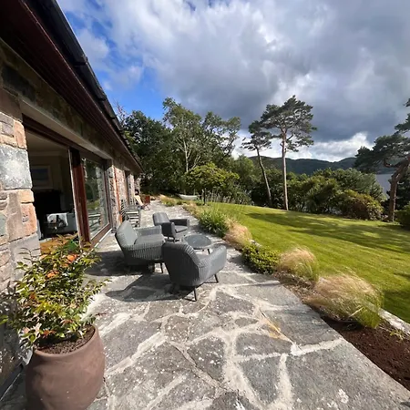 Caragh House - Lakefront Escape And Sauna Killorglin