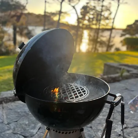 Caragh House - Lakefront Escape And Sauna 别墅 *