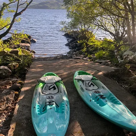 Caragh House - Lakefront Escape And Sauna 基洛格林