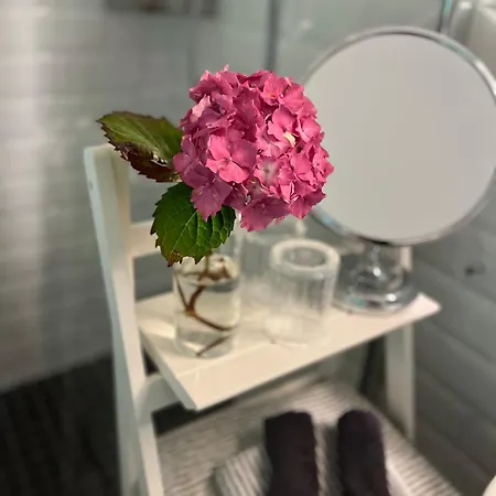 Caragh House - Lakeside Escape And Sauna Vila