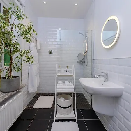 ヴィラ Caragh House - Lakeside Escape And Sauna