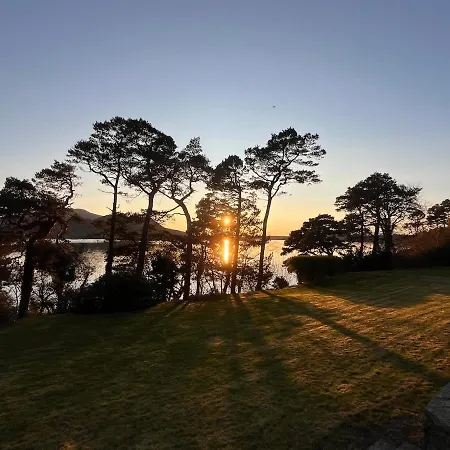 Villa Caragh House - Lakefront Escape And Sauna Killorglin