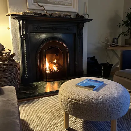 Caragh House - Lakeside Escape And Sauna * キローグリン