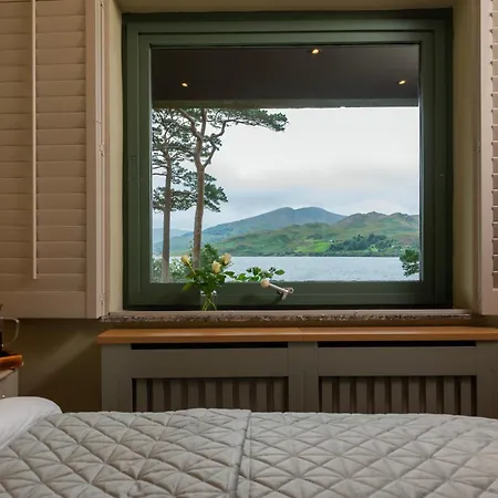 Villa Caragh House - Lakeside Escape&sauna
