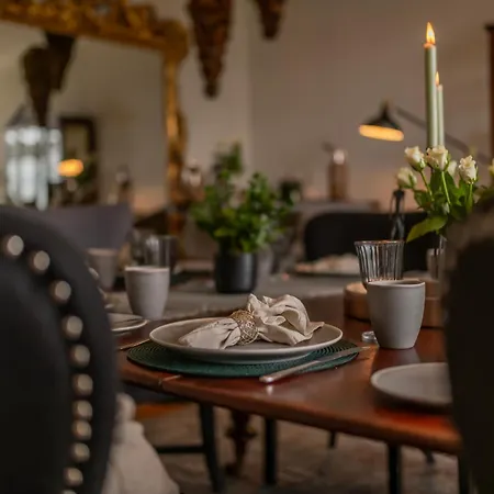 Caragh House - Lakeside Escape&sauna