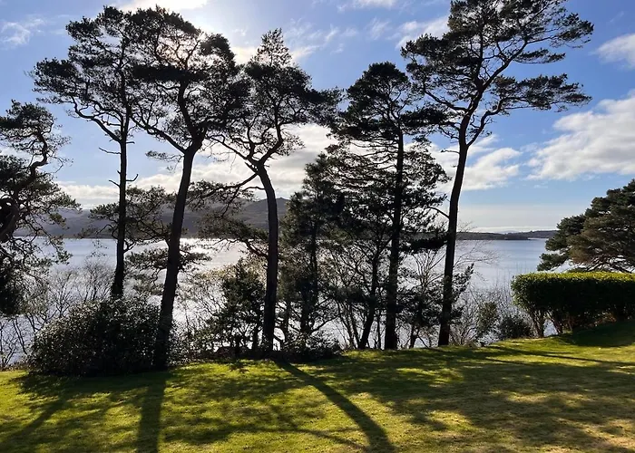 Caragh House - Lakeside Escape And Sauna Villa *