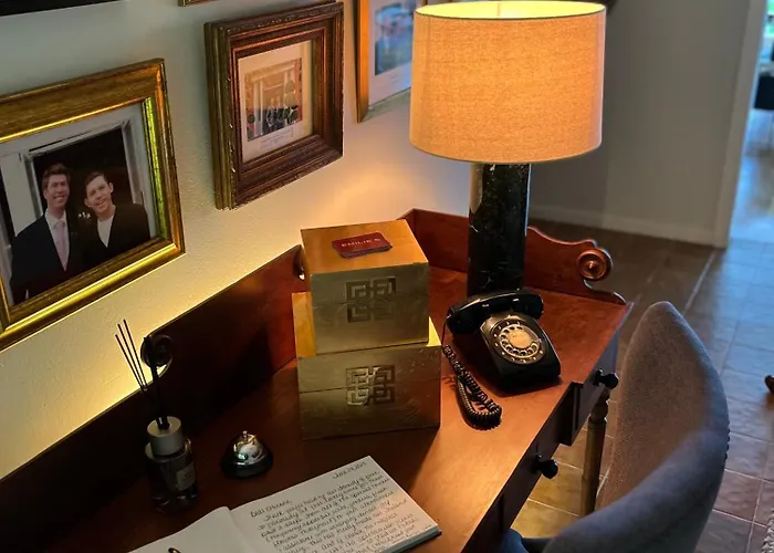 Villa Caragh House - Lakeside Escape And Sauna *