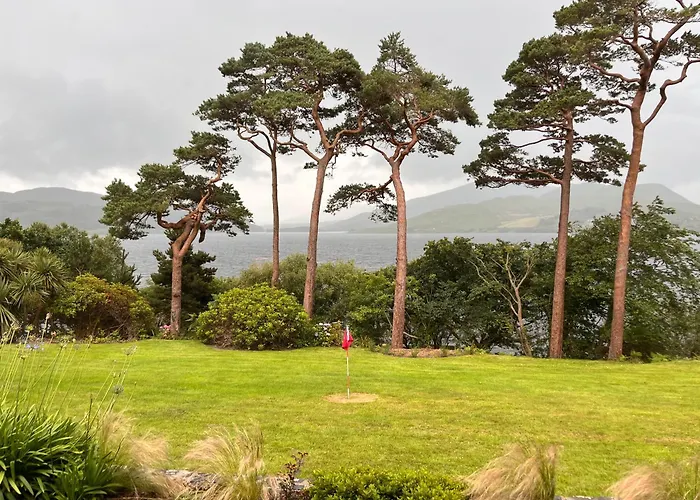 Caragh House - Lakeside Escape And Sauna Villa