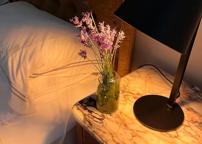 Villa Caragh House - Lakeside Escape And Sauna